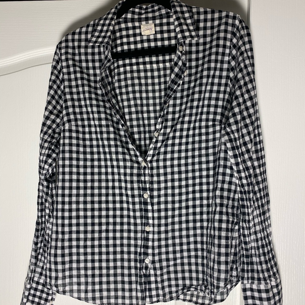 gingham button up